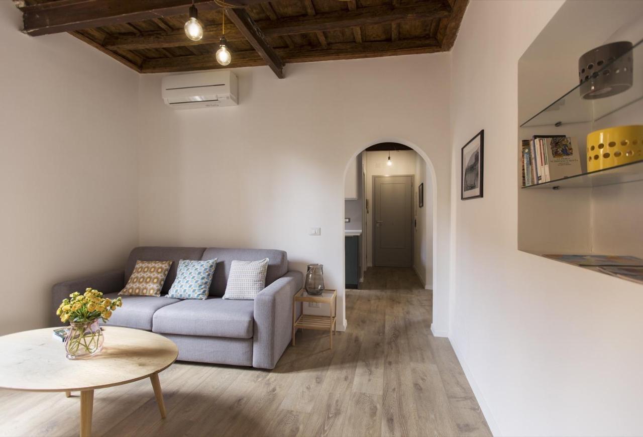 Cozy Apartment In Via Degli Spagnoli - Fromhometorome Exterior photo